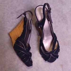 Old Navy Black and Tan Wedge Sandals